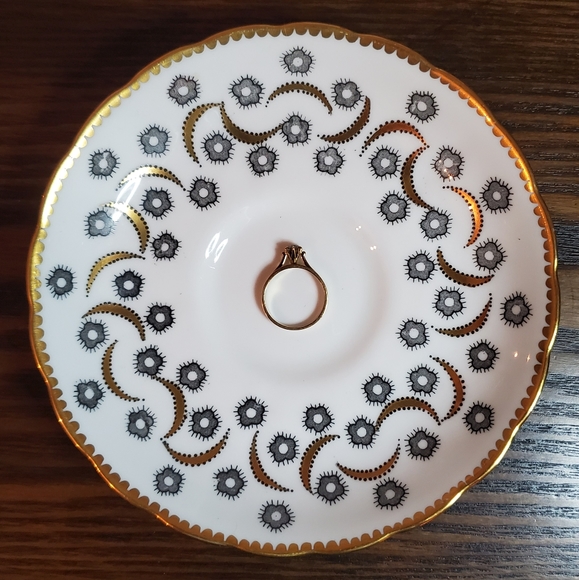 Vintage 18k diamond solitaire ring - Picture 2 of 12